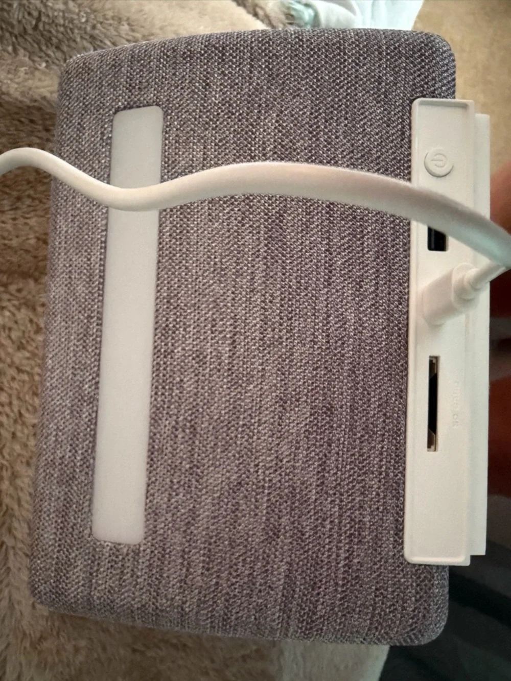 MyLuma digital photo frame in white